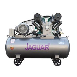 Compressore a pistoni con trasmissione a cinghia